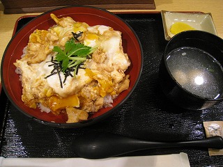 純鶏名古屋コーチン親子丼＋コラーゲンスープ