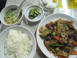 牛肉と野菜炒め定食